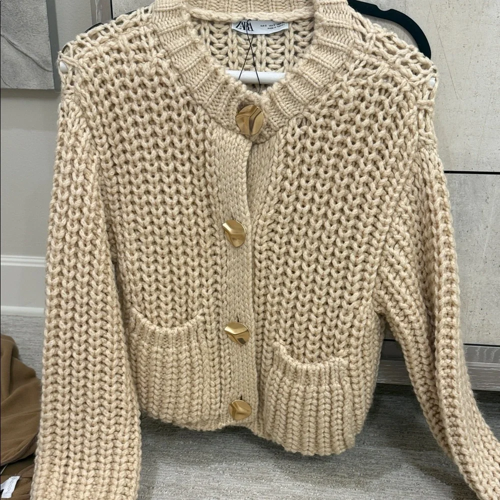 Zara sweater - Picture 1 of 5